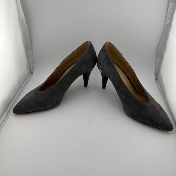 Michael Kors Lizzy Mid Pump Soft Suede Charcoal Grey Size 5 EUC w/ box - Picture 9 of 11